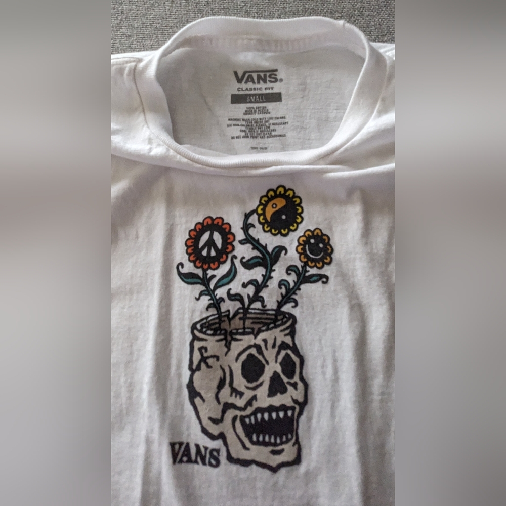 Vans t-shirt classic fit white women's small